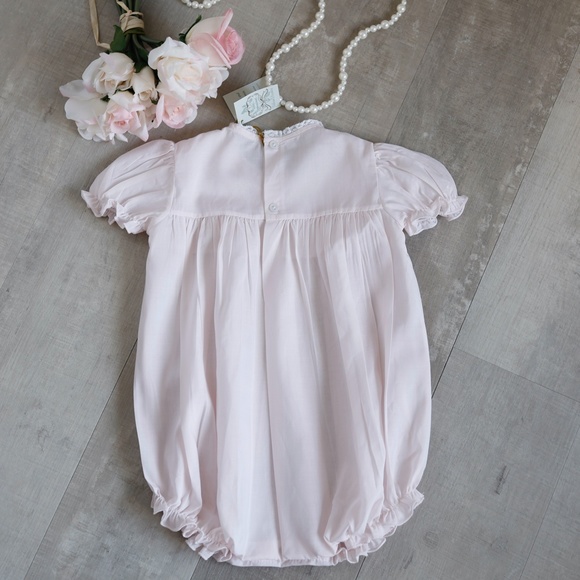 Pink Smocked Romper With Embroidery Rosebuds Feltman Brothers 18 Months RARE NWT - Picture 3 of 6